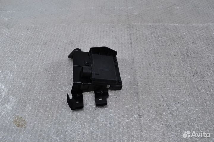 Б/У Б/У Датчик слепой зоны правый Hyundai Tucson