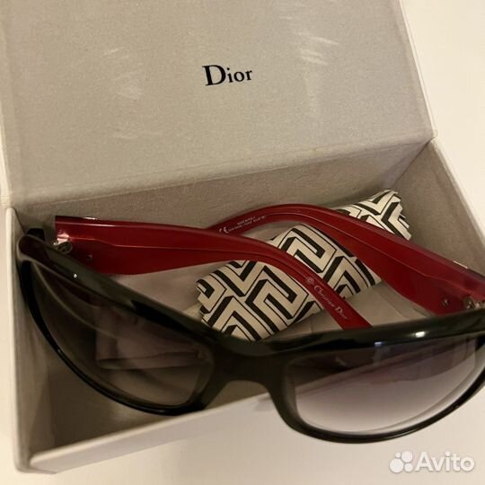 Солнцезащитные очки женские dior