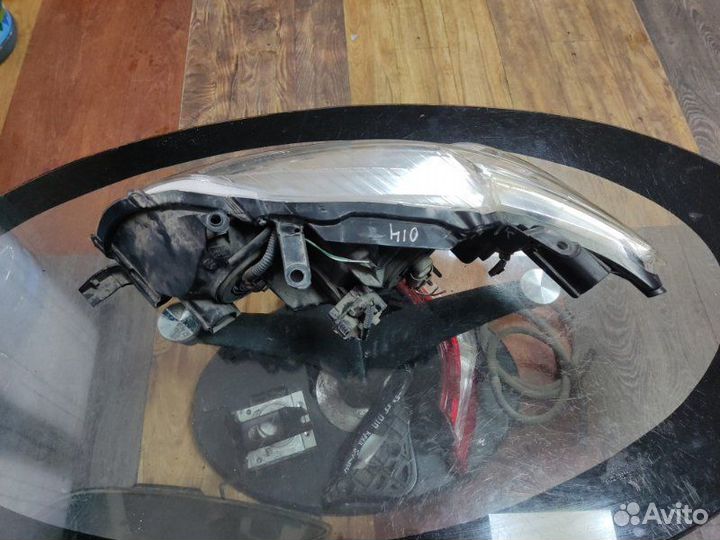 Фара галоген правая Toyota Corolla 150 2006-2009