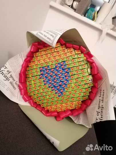 Букет love is с сердцем