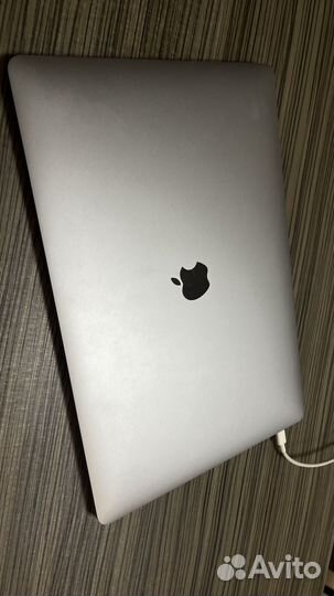 Macbook pro 15 2018 i9
