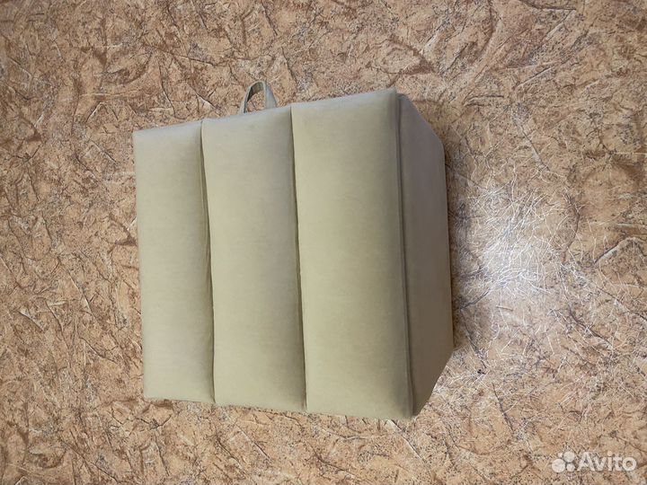 Пуфик в прихожую с ящиком