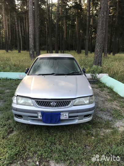 Продам Ниссан Санни на запчасти