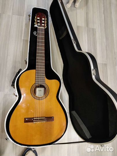Классическая гитара (электро акустика)