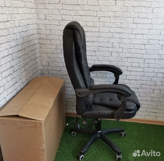 Компьютерное кресло руководителя