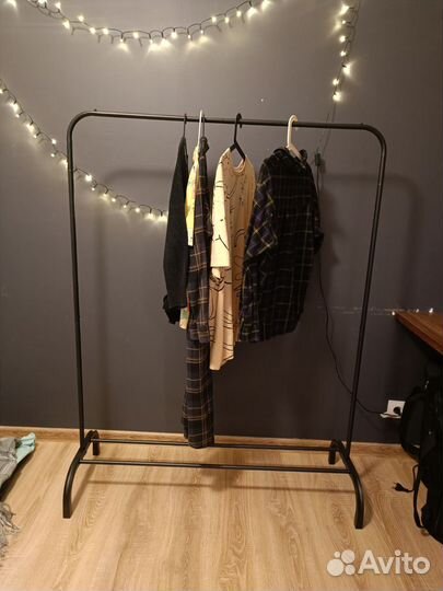 Вешалка для одежды напольная металлическая