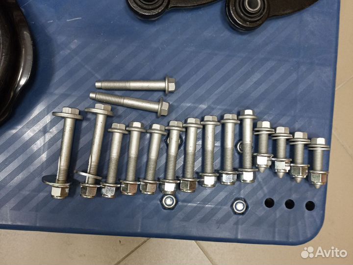 Рычаги задние комплект Ford C-Max (2003-2010г)