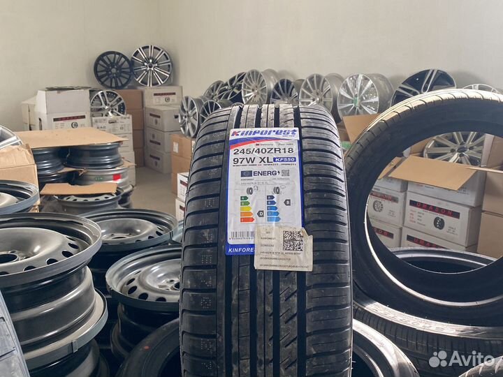 Kinforest KF-550 265/35 R18