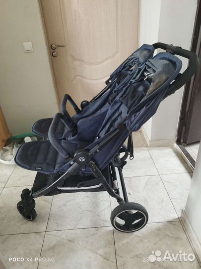 Коляска для двойни