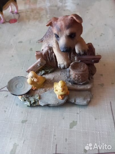 Продаются фигурки собак