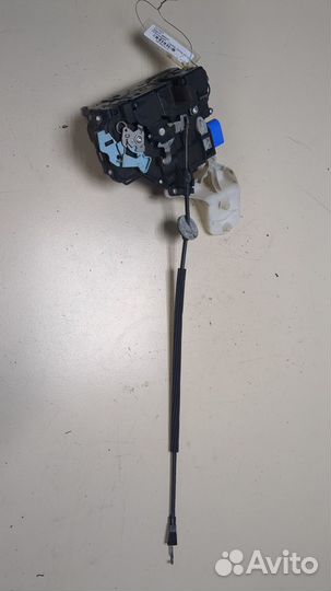 Замок двери Volkswagen Caddy, 2010