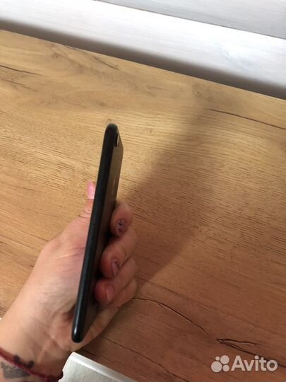 iPhone 7, 32 ГБ
