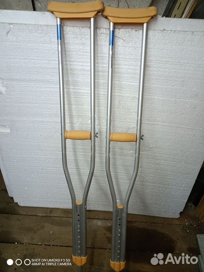 Костыли подмышечные