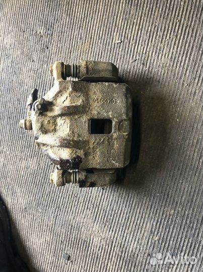 Суппорта передние Hyundai Sonata Ef