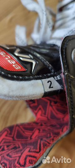 Хоккейные коньки bauer