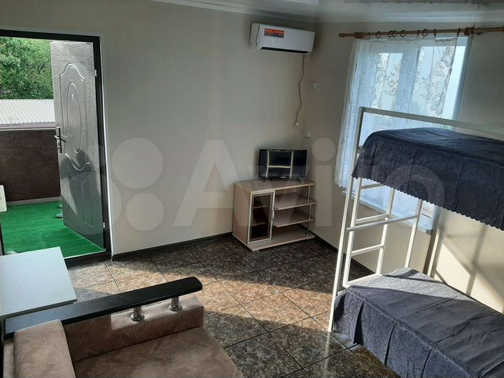 Дом 30 м² на участке 2 сот.