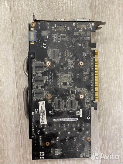 Видеокарта Asus GeForce GTX 550 ti