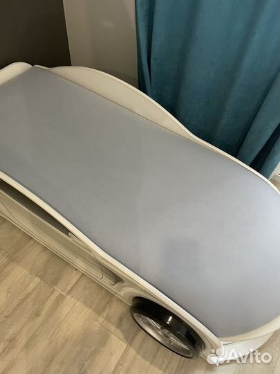 Кровать машинка