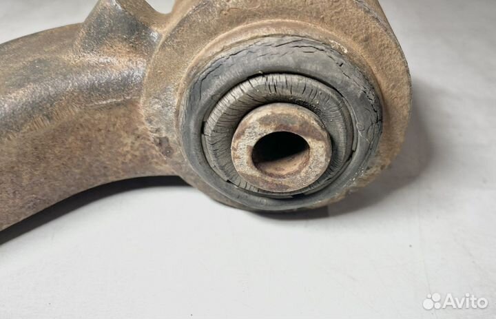 Рычаг передний правый Jeep Liberty