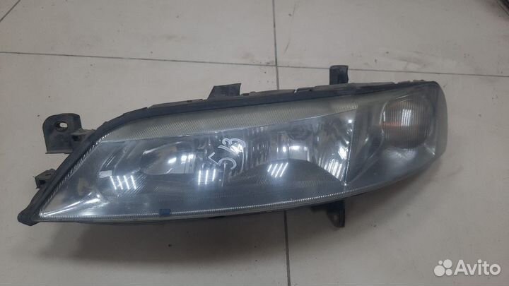 Фара передняя левая Opel Vectra