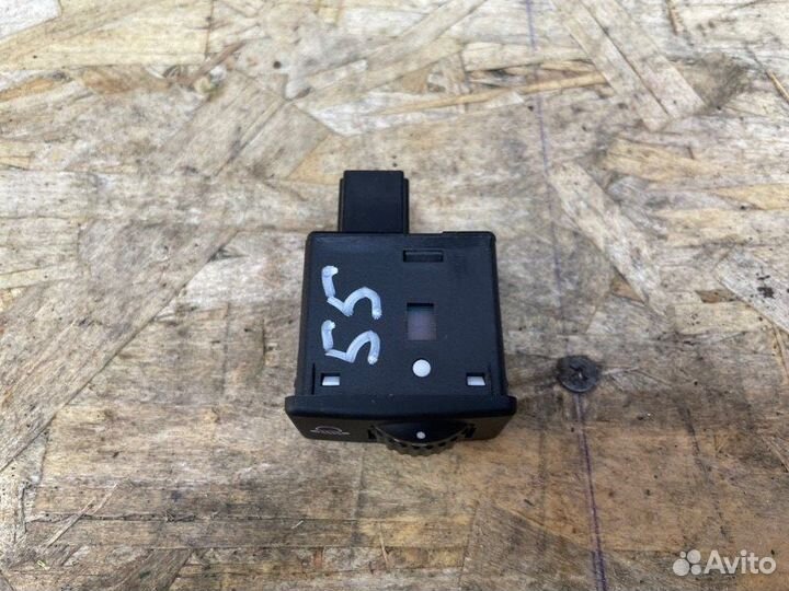 Кнопка корректора фар LADA Vesta