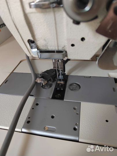 Промышленная двухигольная швейная машинка zoje