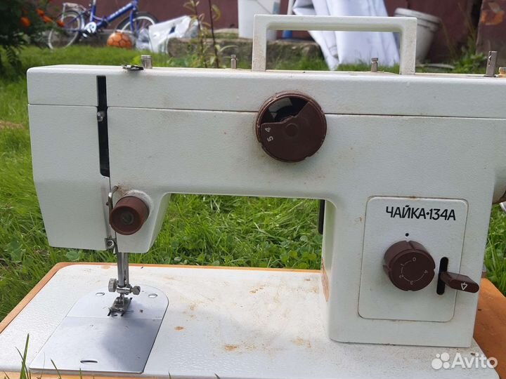 Швейная машинка чайка 134 а бу