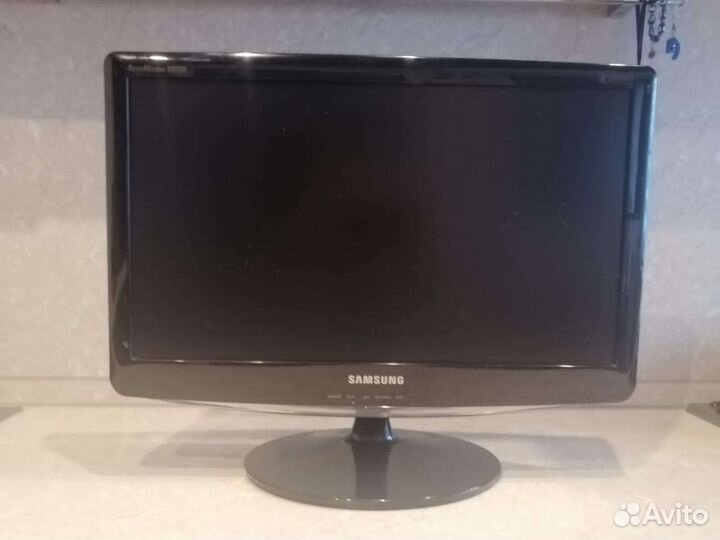 Монитор Samsung 20