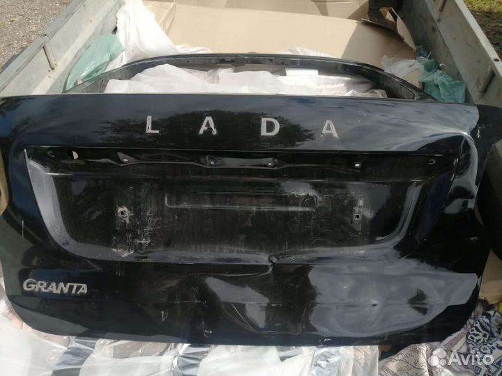 Крышка богажника гранта лифтбэк фл