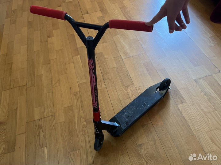 Самокат трюковой
