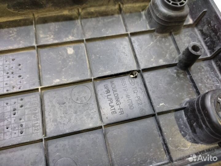 Накладка под номер передняя Hyundai H1 TQ 2017