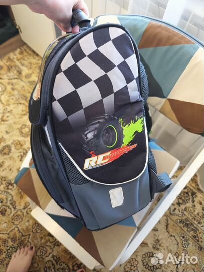 Школьный портфель, ранец, рюкзак