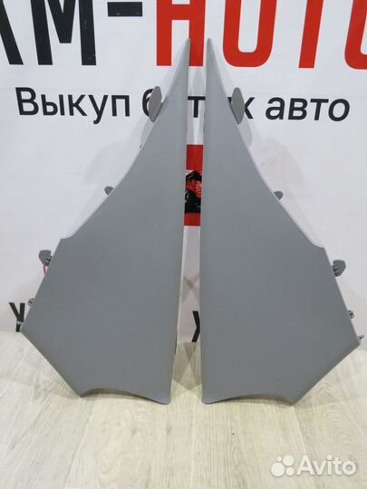 Обшивка задней стойки Kia Rio 3