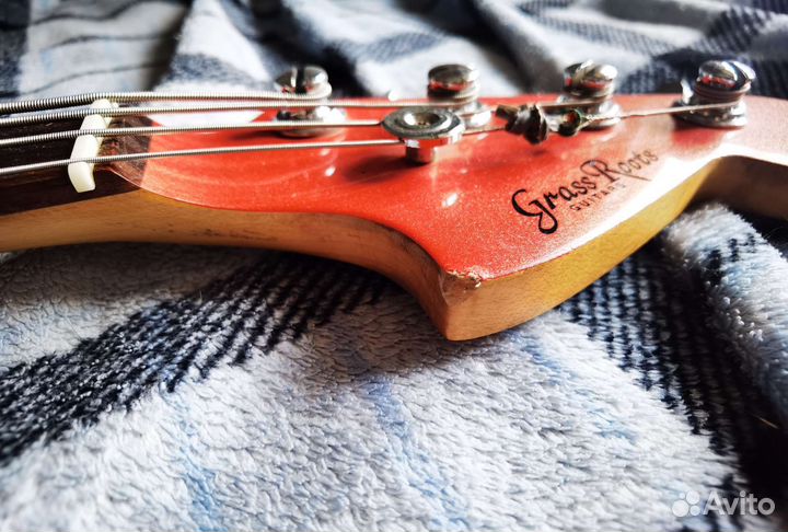 Бас гитара Grass Roots Tetsuya jaguar