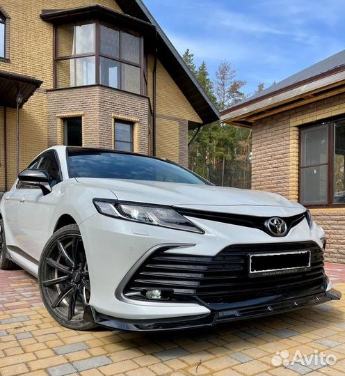 Сплиттер переднего бампера Toyota Camry V70 2021+