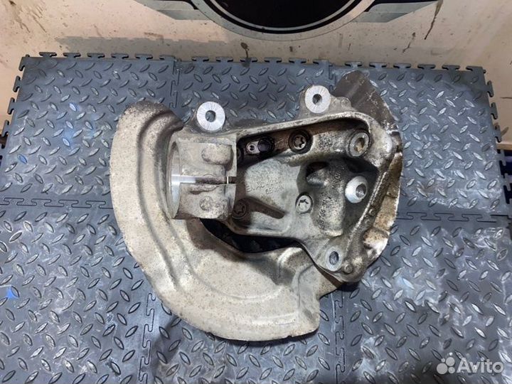 Кулак поворотный передний правый Bmw F30