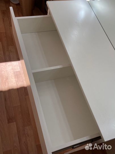 Гримерный стол