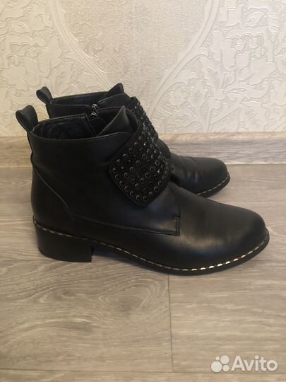 Ботинки женские 39 размер