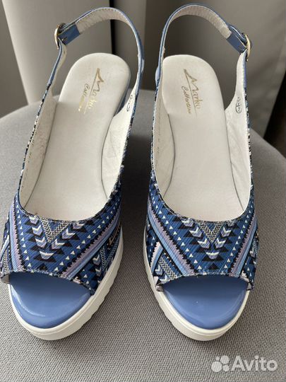 Босоножки женские 38 размер