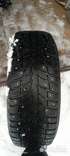 Nokian Tyres Hakkapeliitta 2 235/60 R16