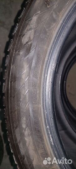 Yokohama BluEarth Winter V905 275/45 R21 и 315/40 R21