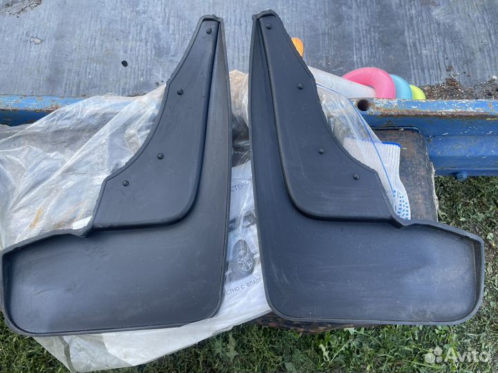 Передние брызговики renault duster