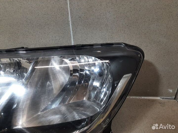 Фара левая Renault Logan 2