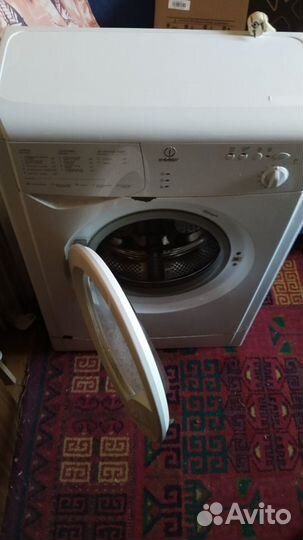 Стиральная машина indesit