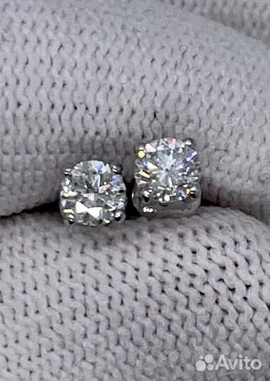 Золотые серьги с бриллиантами 0.65 Ct