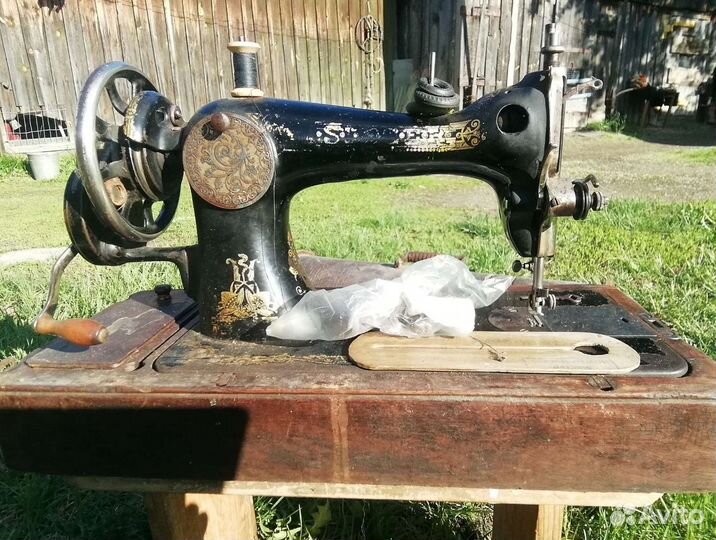Швейная машинка singer