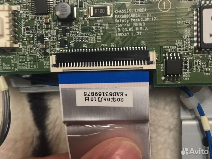 Монитор LG 22MK600M-B