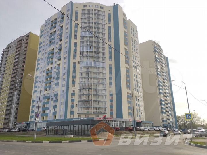 Торговая площадь с арендаторами в ЖК 