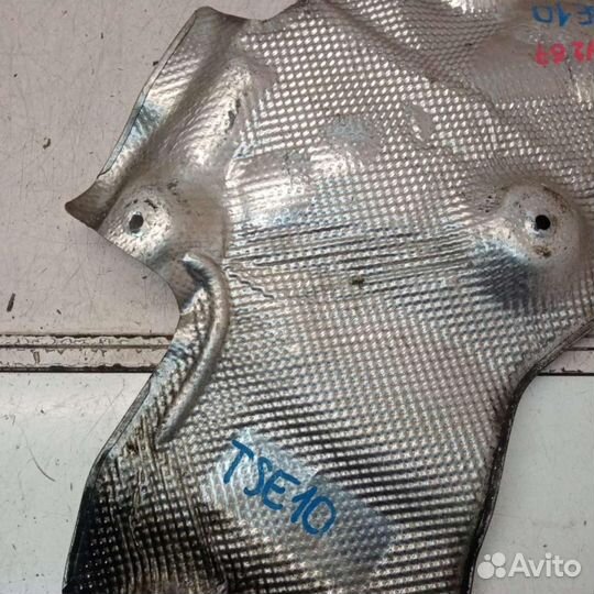 Тепловой экран глушителя Mercedes-Benz R-Класс