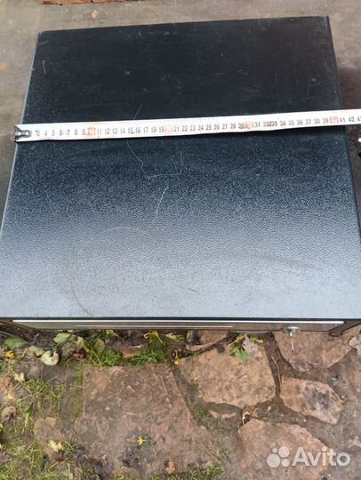 Ящик металлический с замком